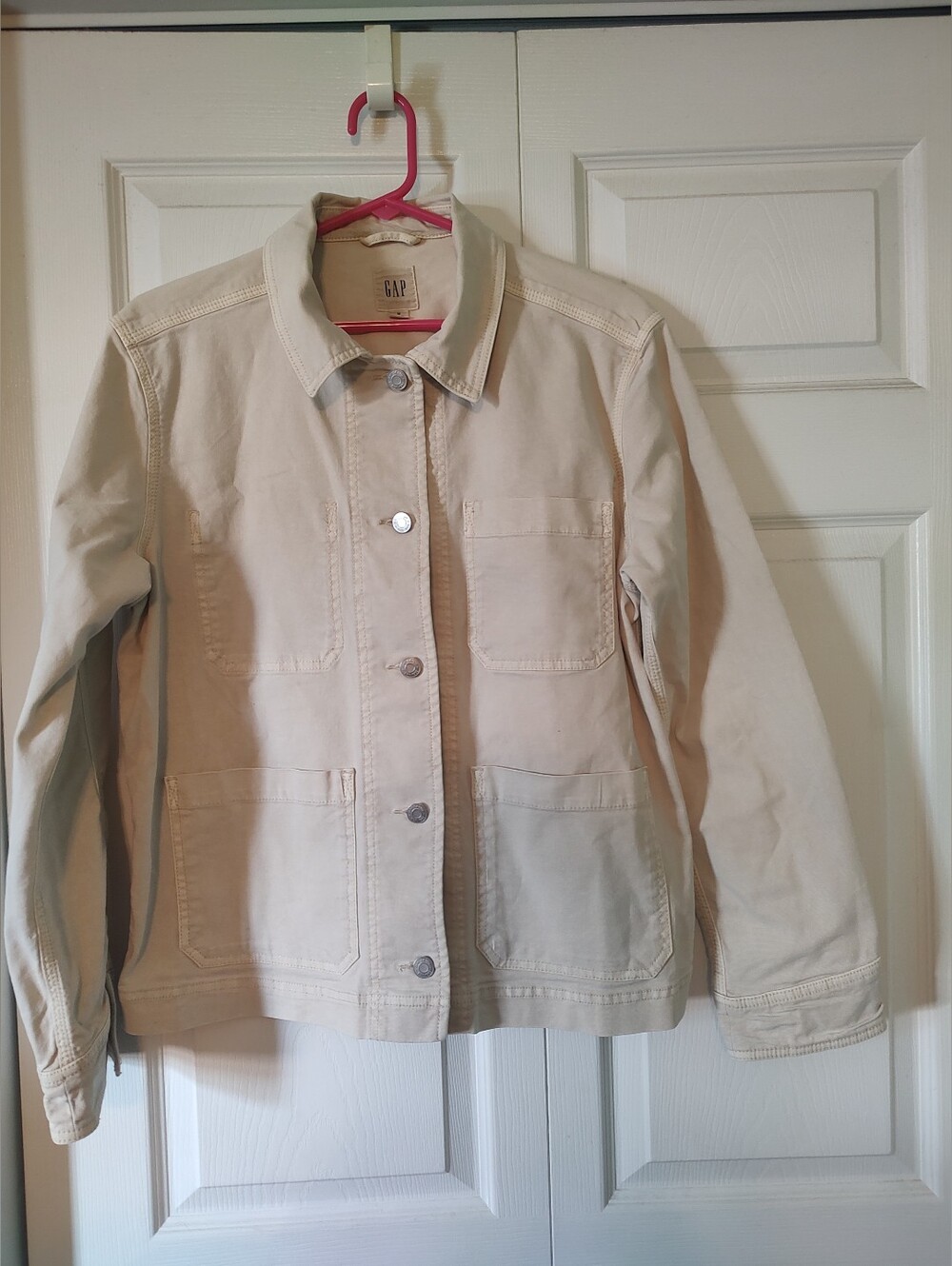 Women's GAP Cream Colored Denim Jacket Size M